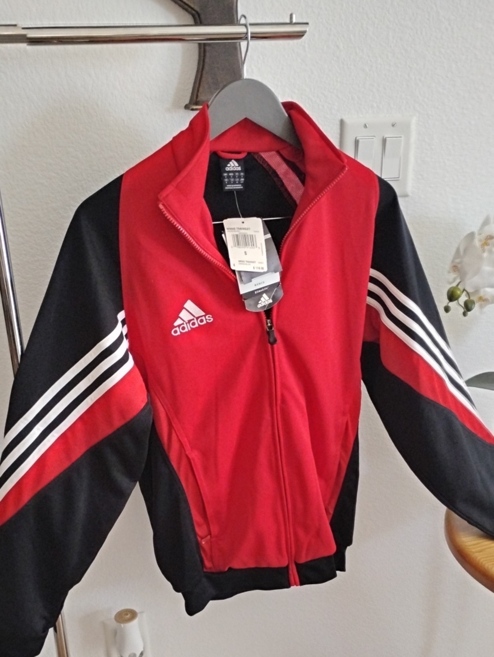 Bnwt Adidas Men’s Sm/ Women's Sml/ Med Red and Black Track Jacket